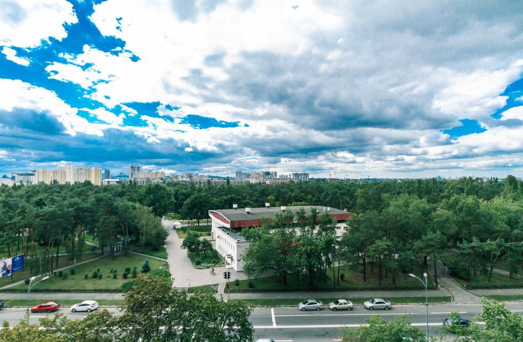 Apartments On Henerala Zhmachenka كييف المظهر الخارجي الصورة